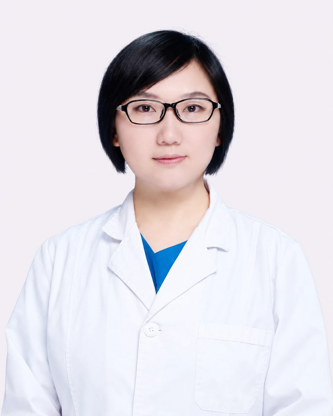谢尧副主任医师 / 医学博士形象照